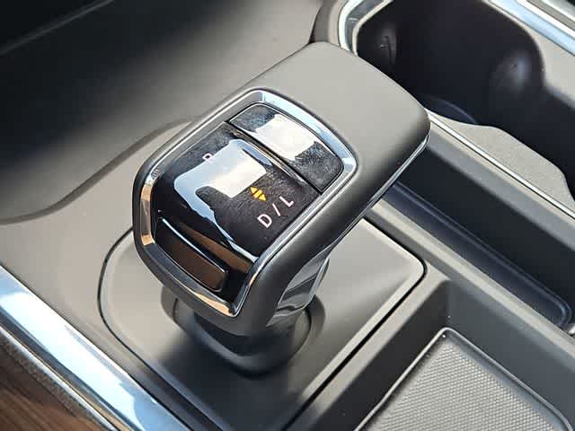 Thumbnail: 2026 Chevrolet Silverado 1500 - 33