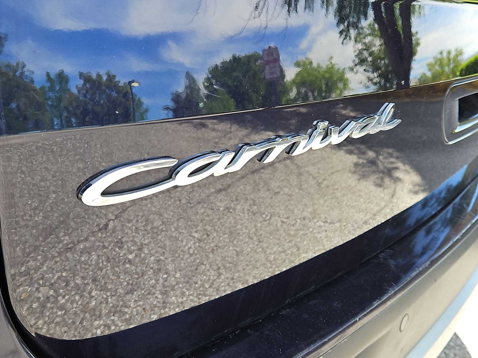 Thumbnail: 2022 Kia Carnival - 12