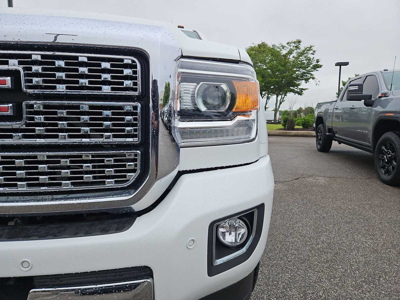 Thumbnail: 2019 GMC Sierra 2500 - 20