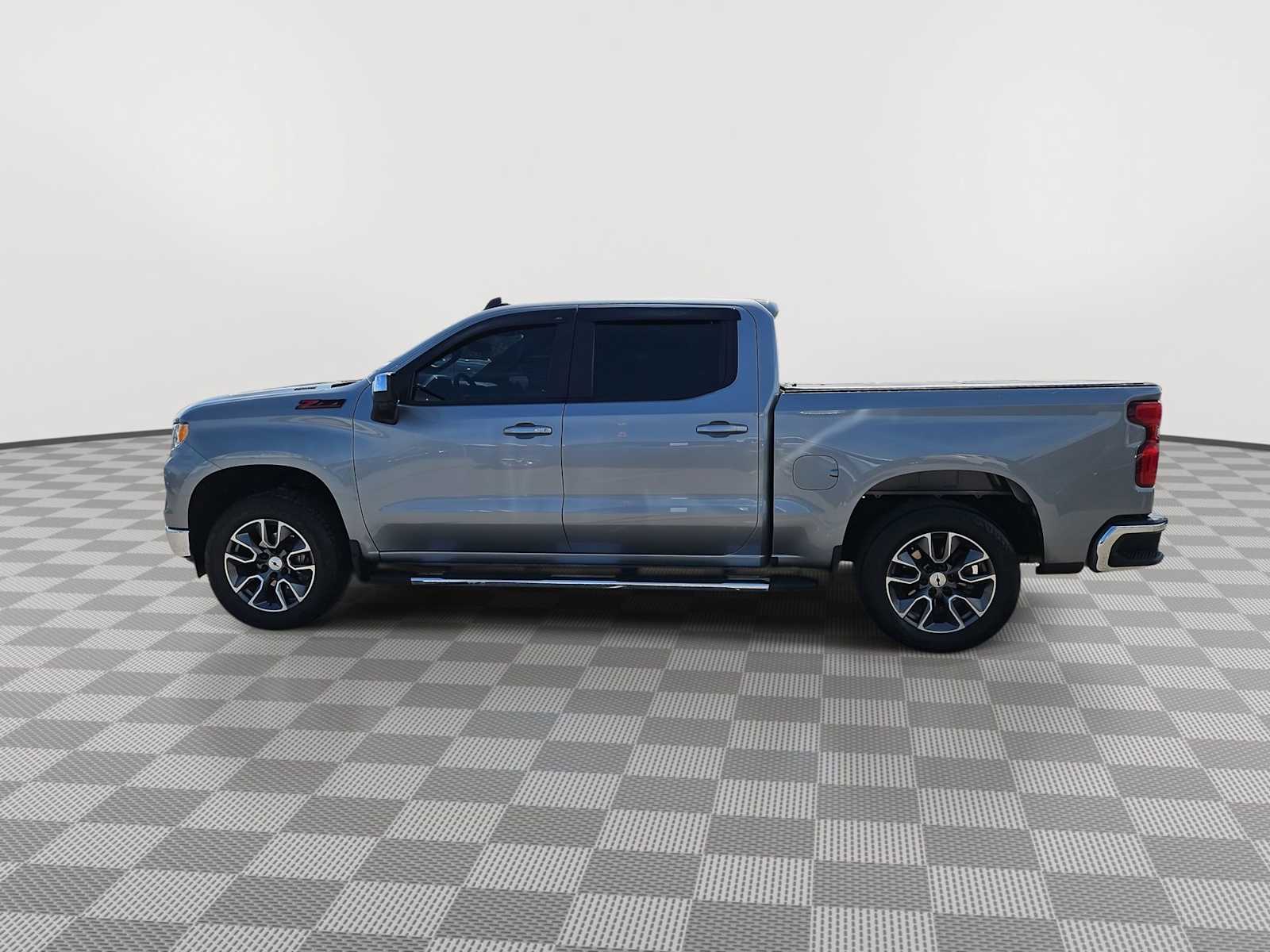 Thumbnail: 2023 Chevrolet Silverado 1500 - 5