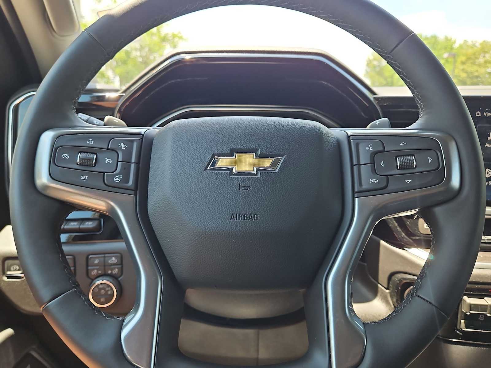 Thumbnail: 2026 Chevrolet Silverado 1500 - 24