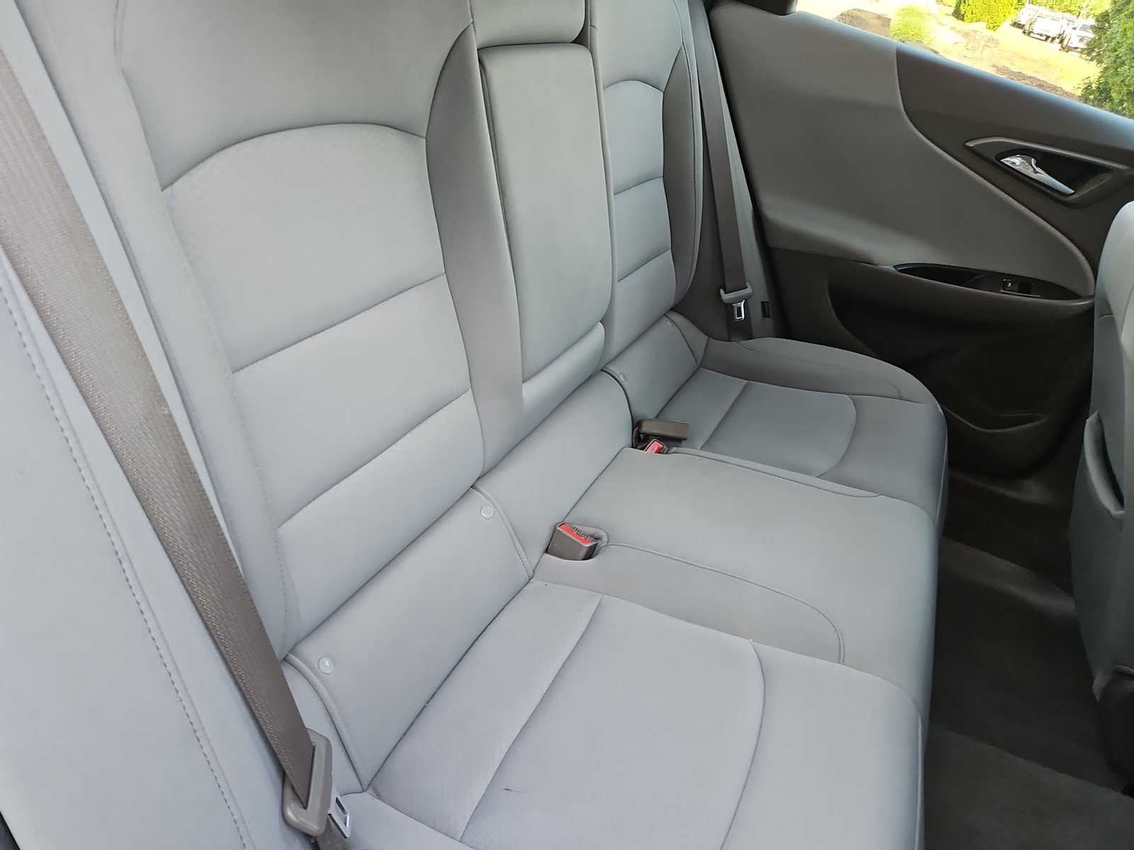 Thumbnail: 2022 Chevrolet Malibu - 20