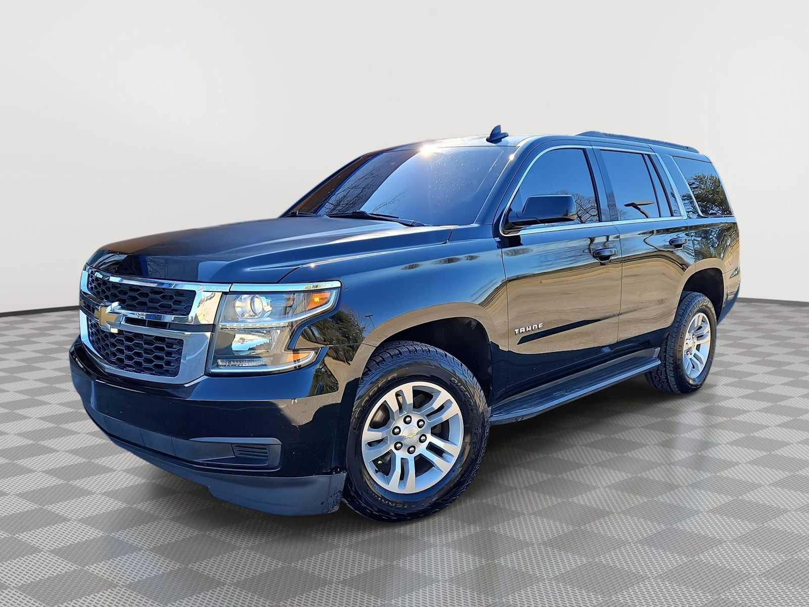 2017 Chevrolet Tahoe LT -
                  Collierville, TN