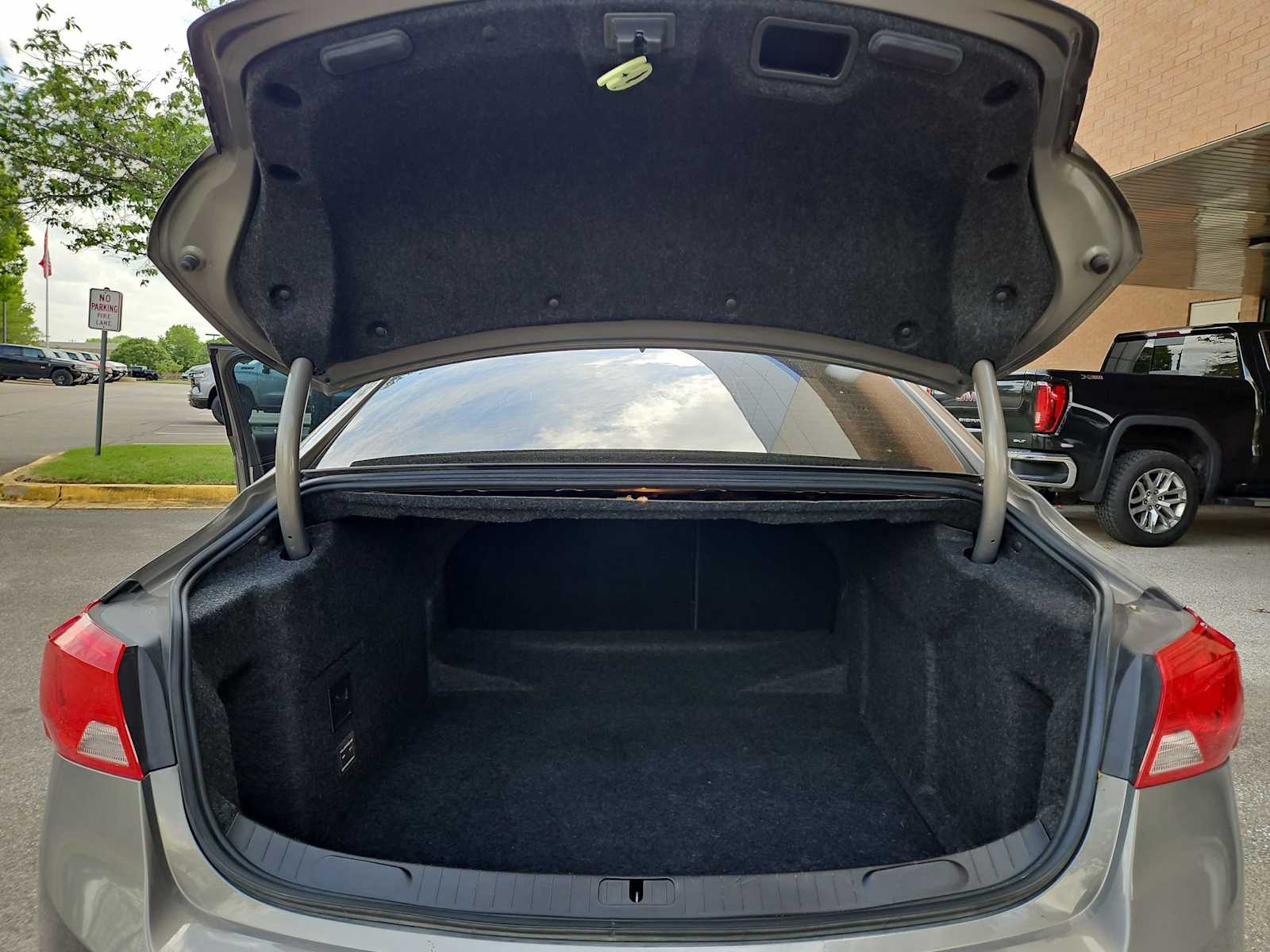 Thumbnail: 2019 Chevrolet Impala - 33