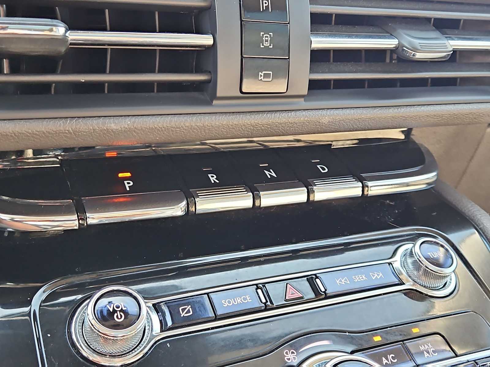 Thumbnail: 2021 Lincoln Corsair - 35