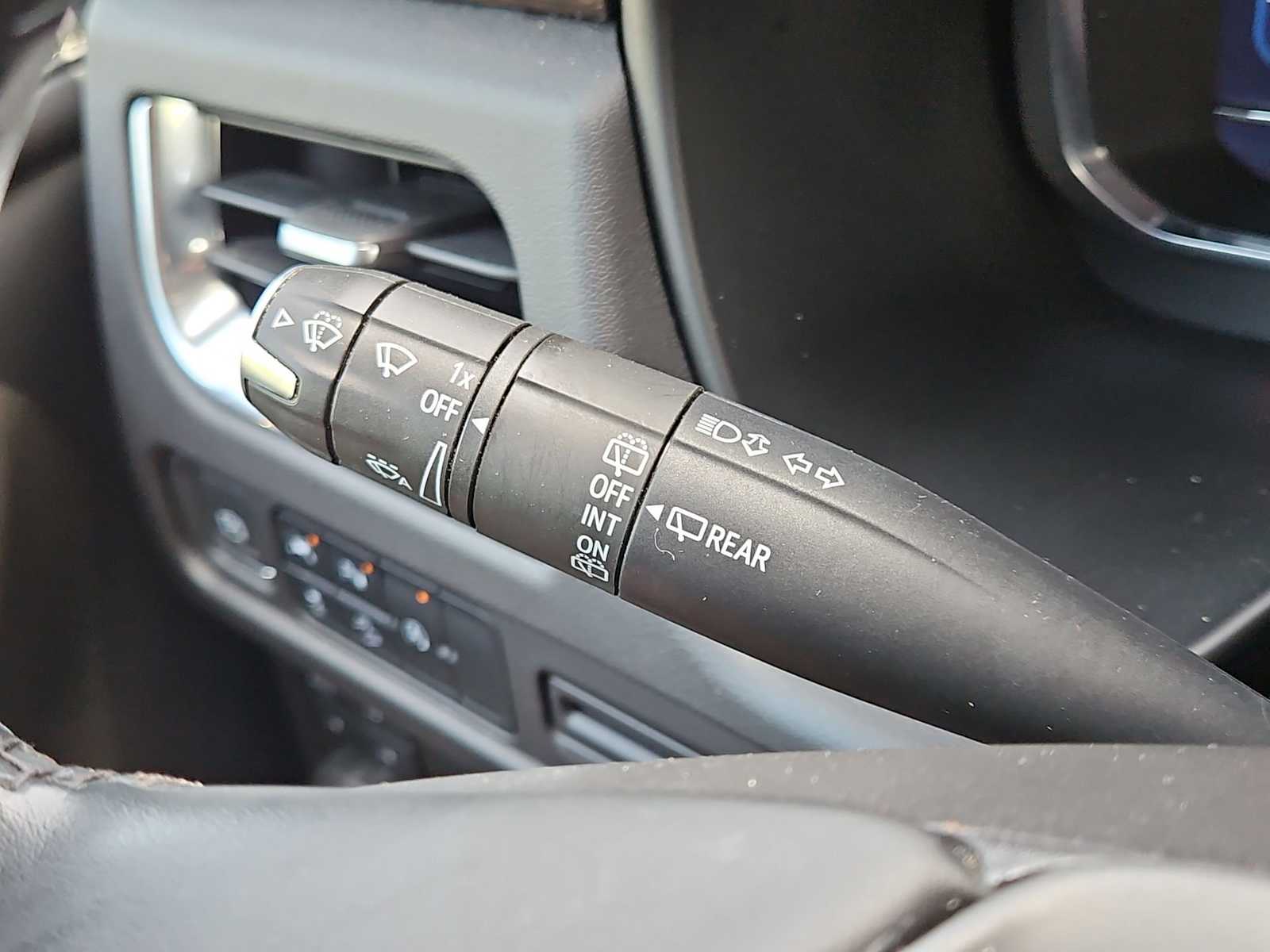 Thumbnail: 2023 Chevrolet Suburban - 26