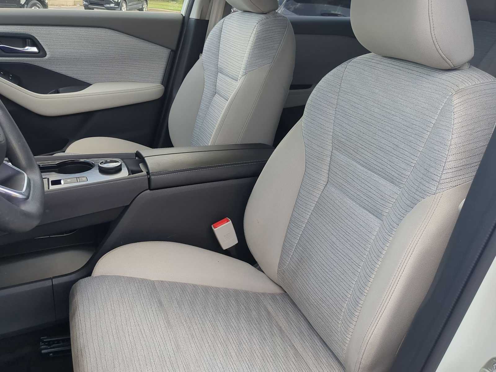 Thumbnail: 2023 Nissan Rogue - 16