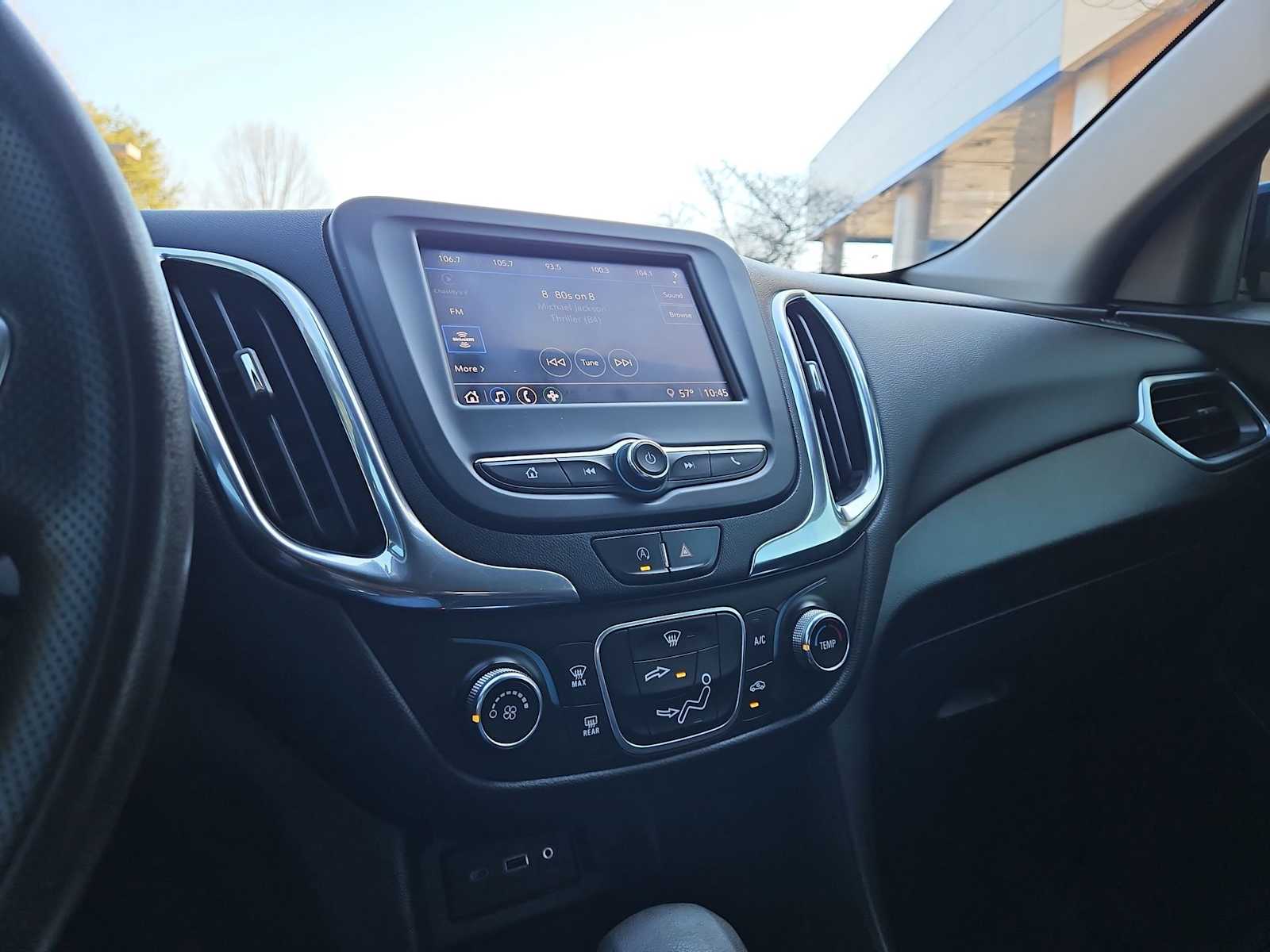 Thumbnail: 2022 Chevrolet Equinox - 28