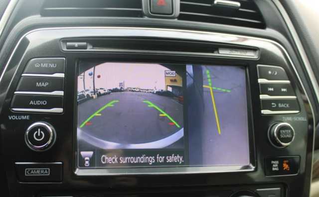 Thumbnail: 2017 Nissan Maxima - 5