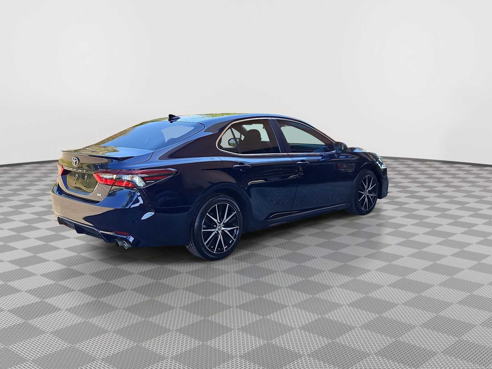 Thumbnail: 2021 Toyota Camry - 8