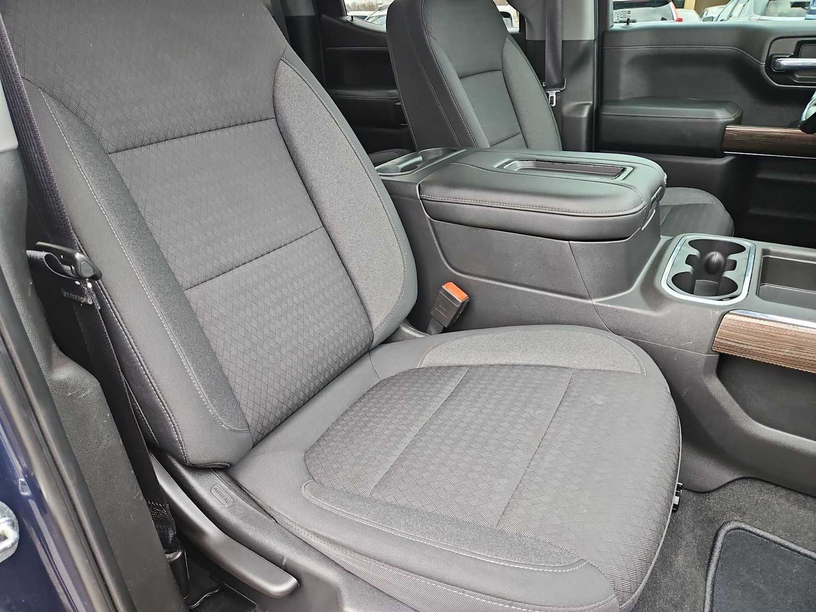 Thumbnail: 2020 Chevrolet Silverado 1500 - 22