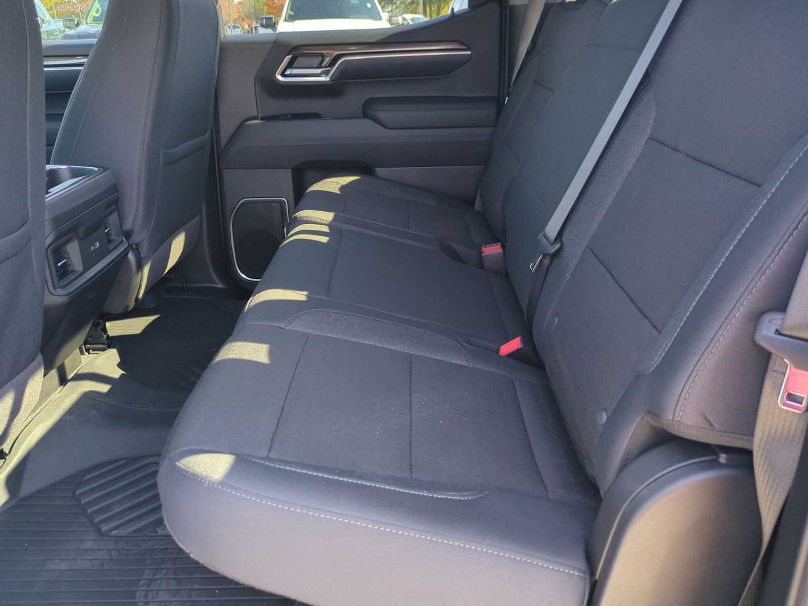 Thumbnail: 2025 Chevrolet Silverado 1500 - 19