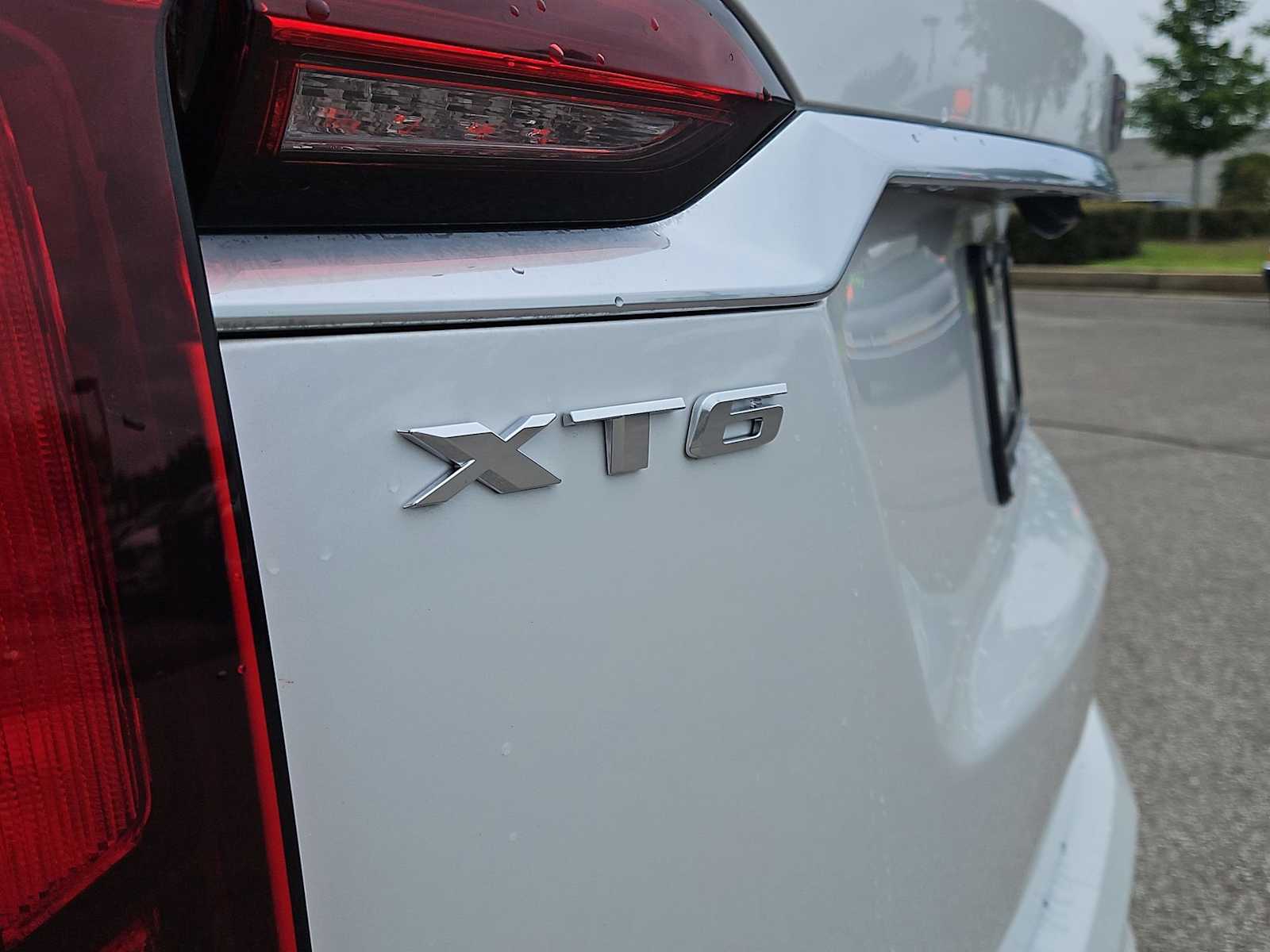Thumbnail: 2020 Cadillac XT6 - 13