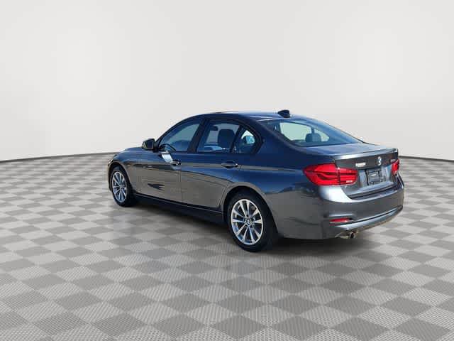 Thumbnail: 2016 BMW 3 Series - 11