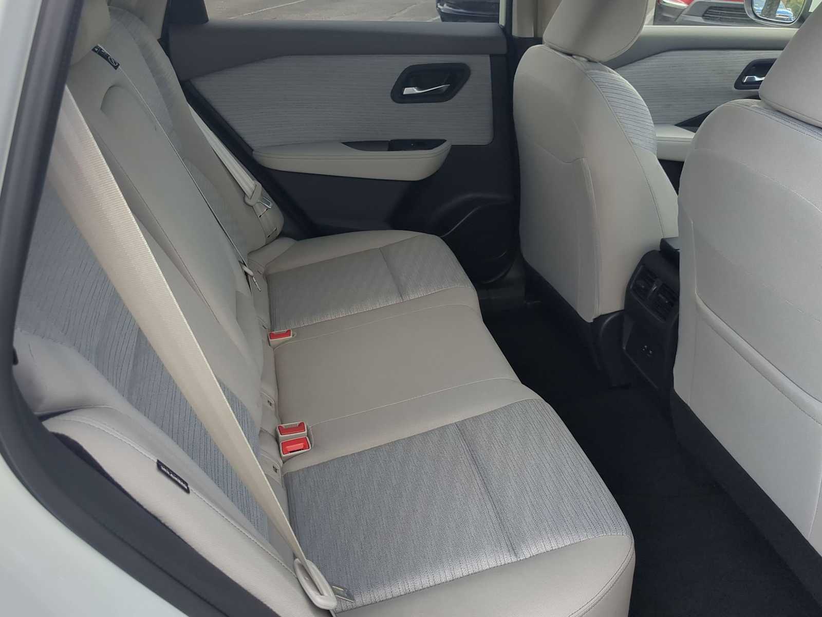 Thumbnail: 2023 Nissan Rogue - 20