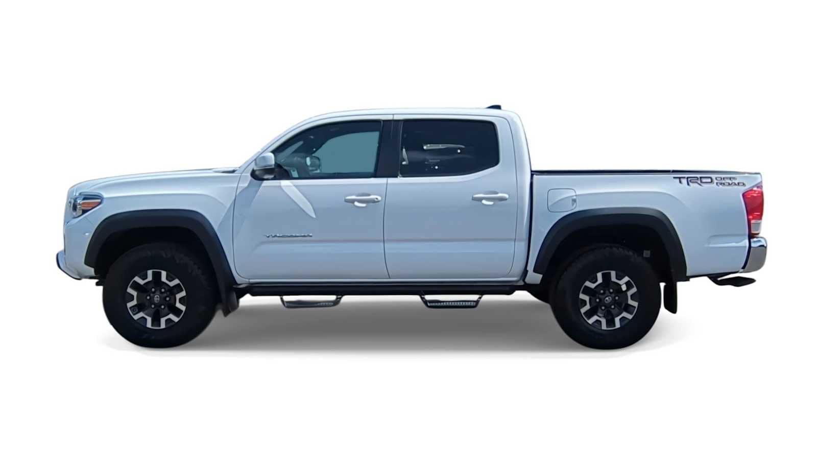 Thumbnail: 2017 Toyota Tacoma - 5