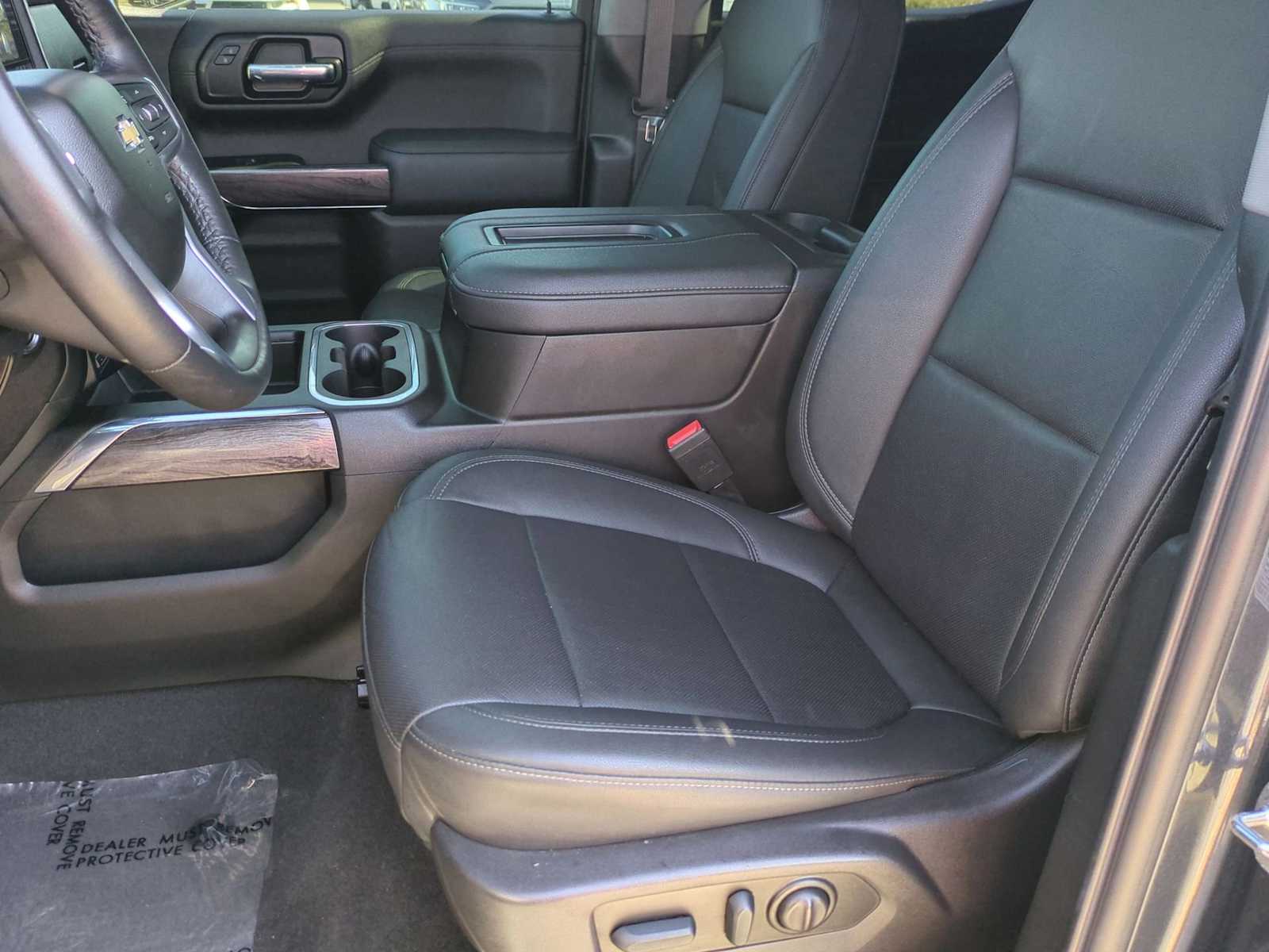 Thumbnail: 2022 Chevrolet Silverado 1500 - 16