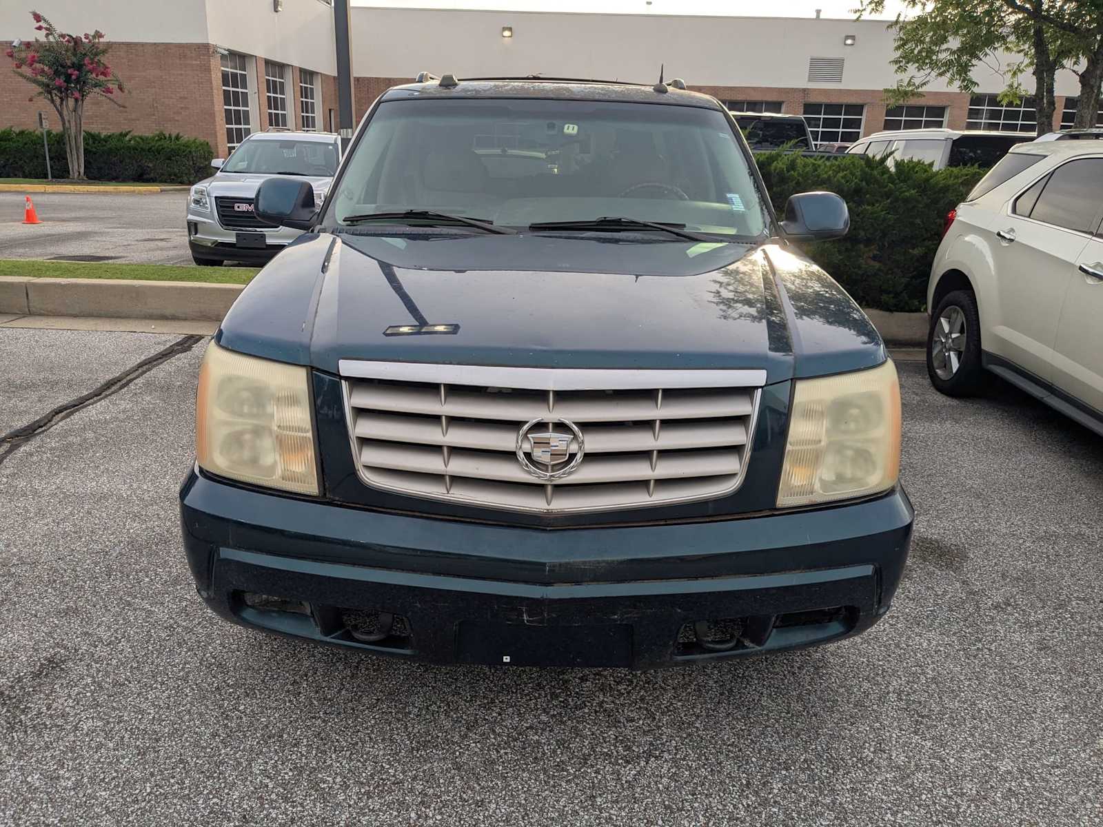 Thumbnail: 2005 Cadillac Escalade - 2