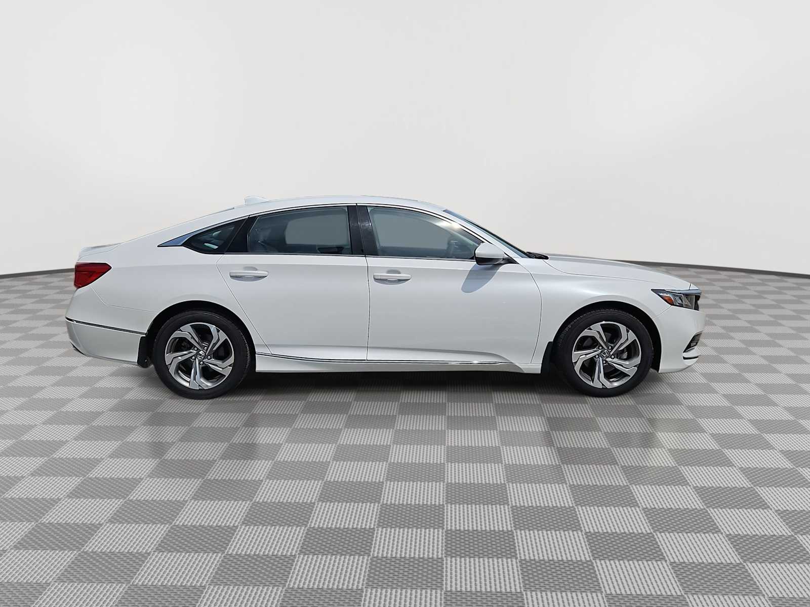 Thumbnail: 2020 Honda Accord - 9
