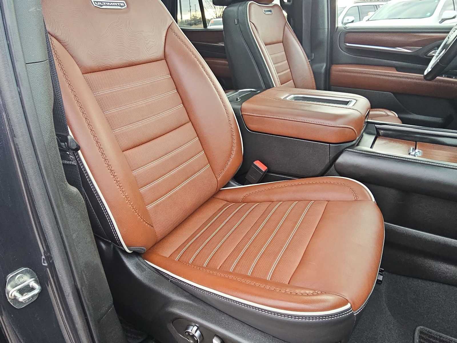 Thumbnail: 2023 GMC Yukon - 24