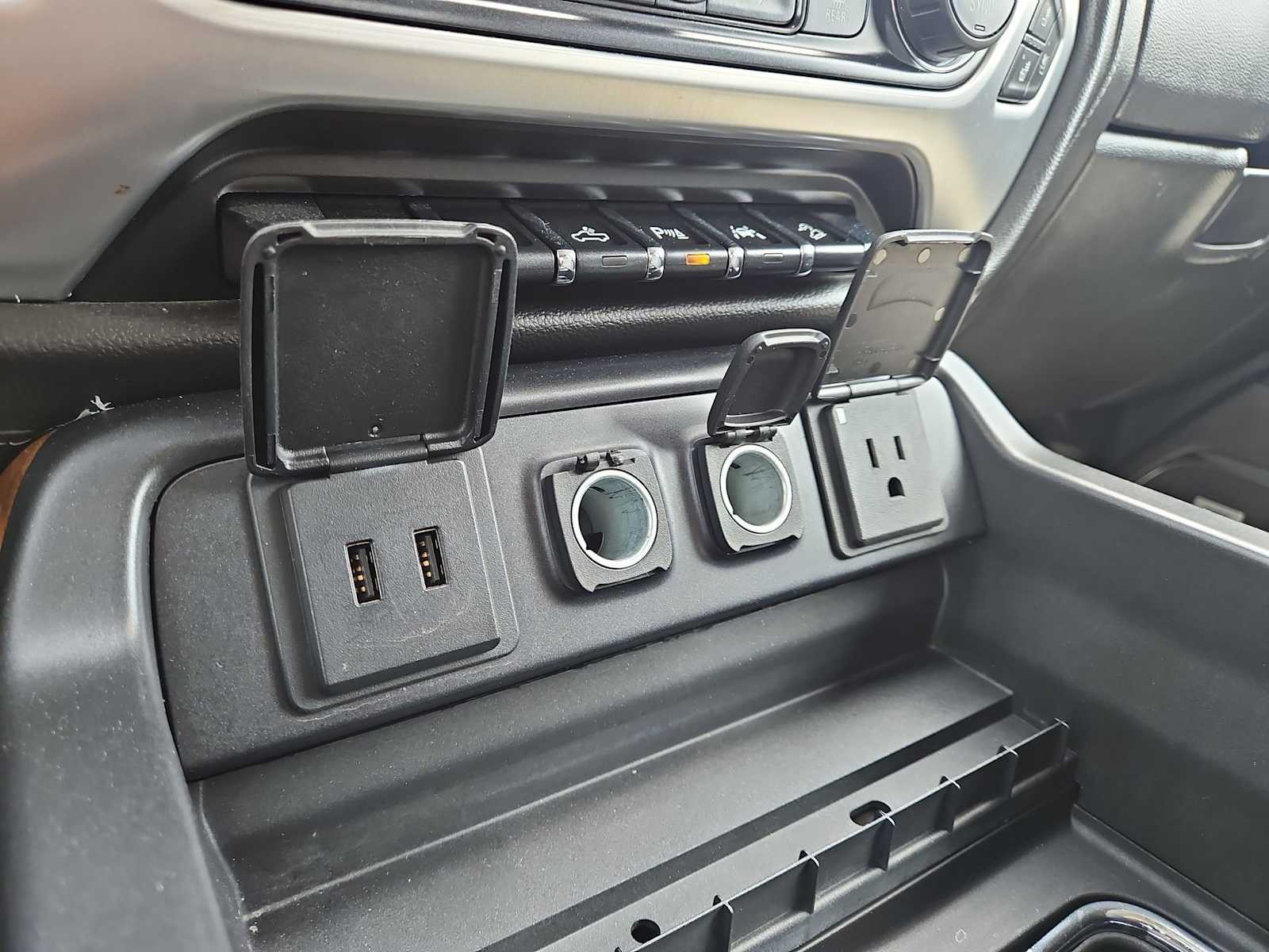 Thumbnail: 2018 GMC Sierra 1500 - 31