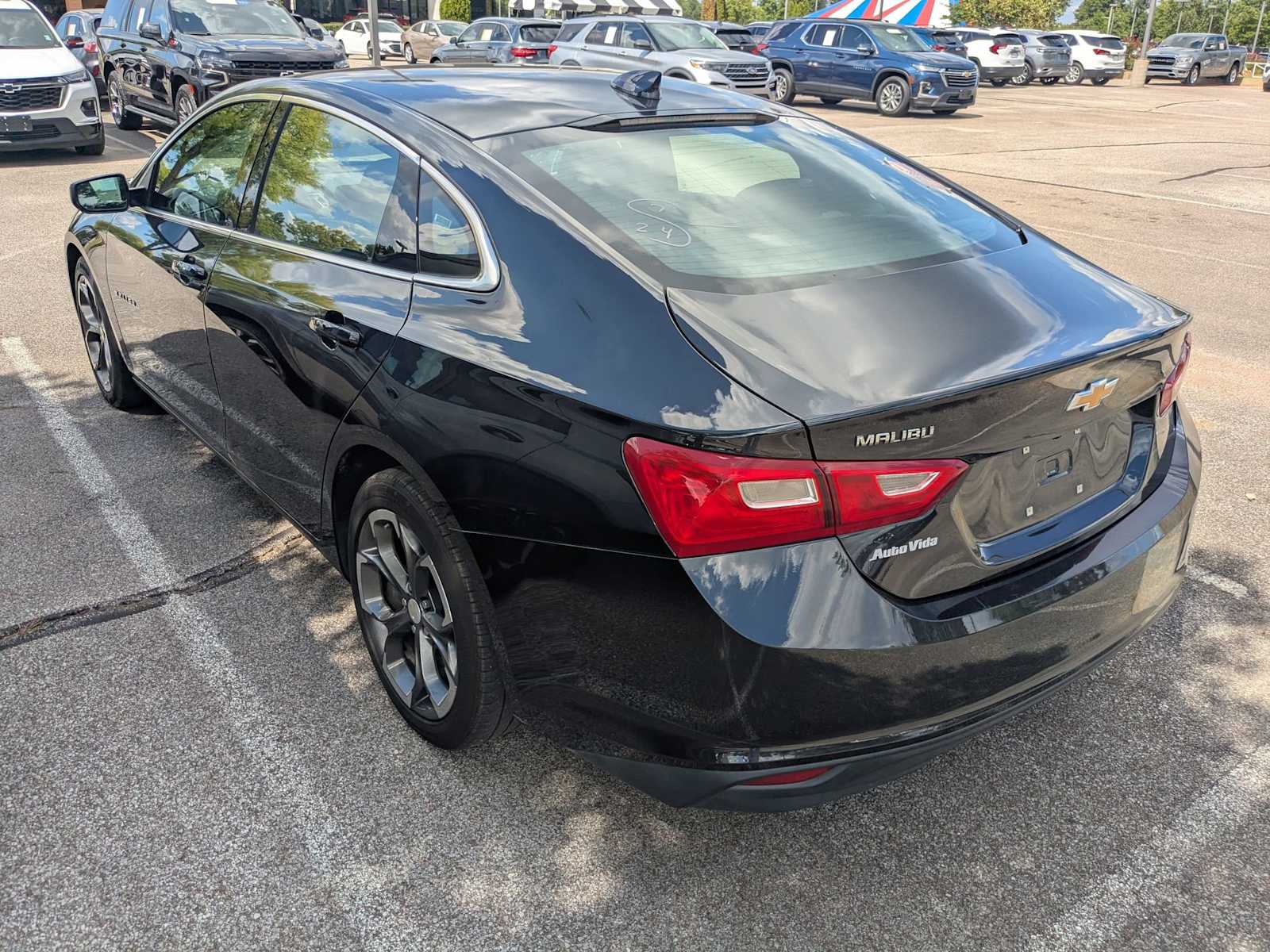 Thumbnail: 2023 Chevrolet Malibu - 5