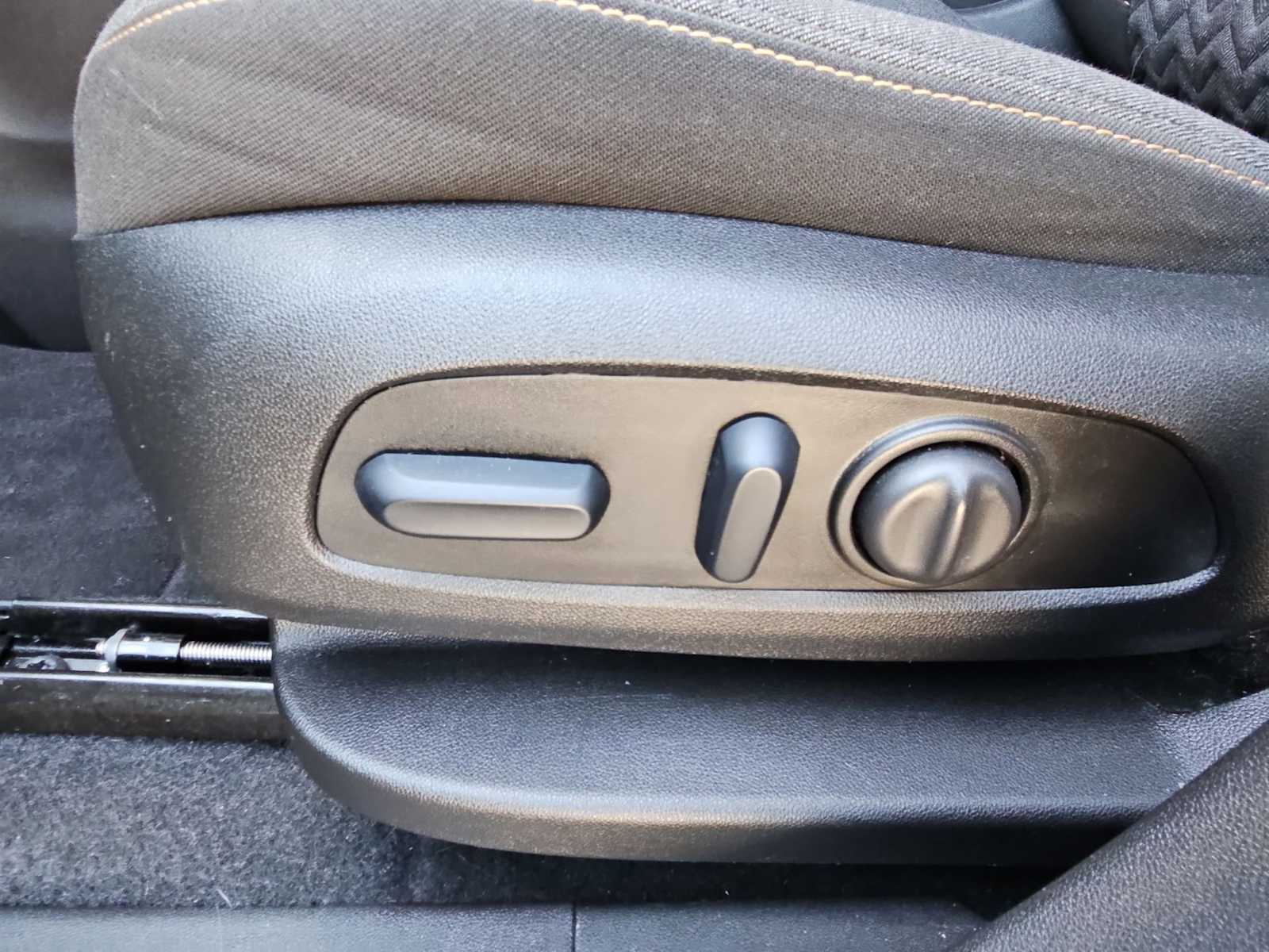 Thumbnail: 2024 Chevrolet Equinox - 18