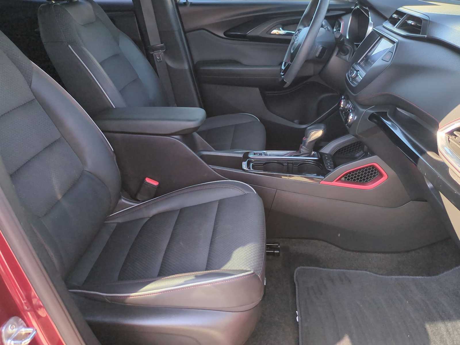 Thumbnail: 2022 Chevrolet TrailBlazer - 21