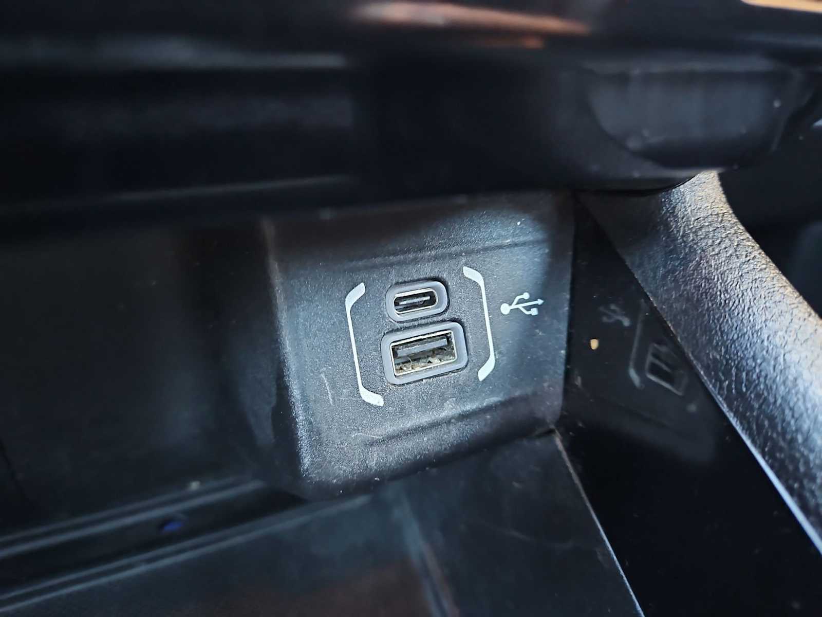 Thumbnail: 2023 Jeep Compass - 33