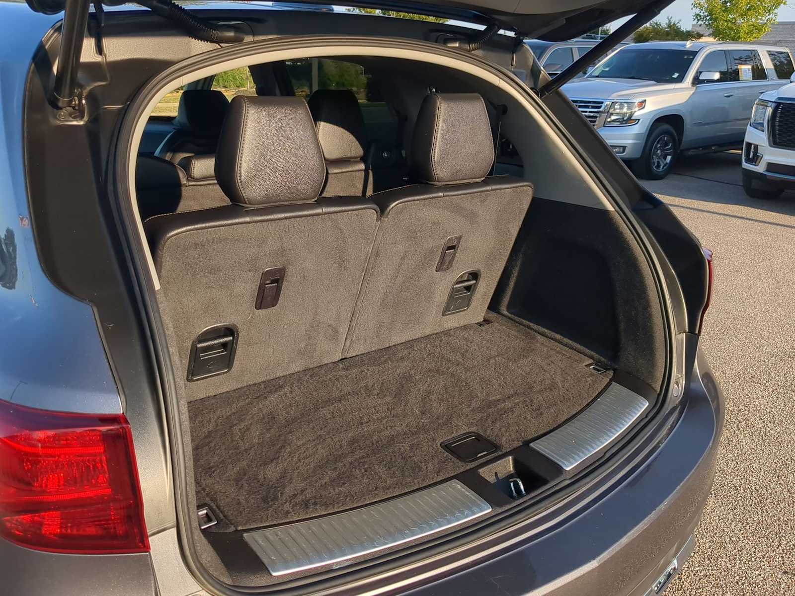 Thumbnail: 2017 Acura MDX - 34
