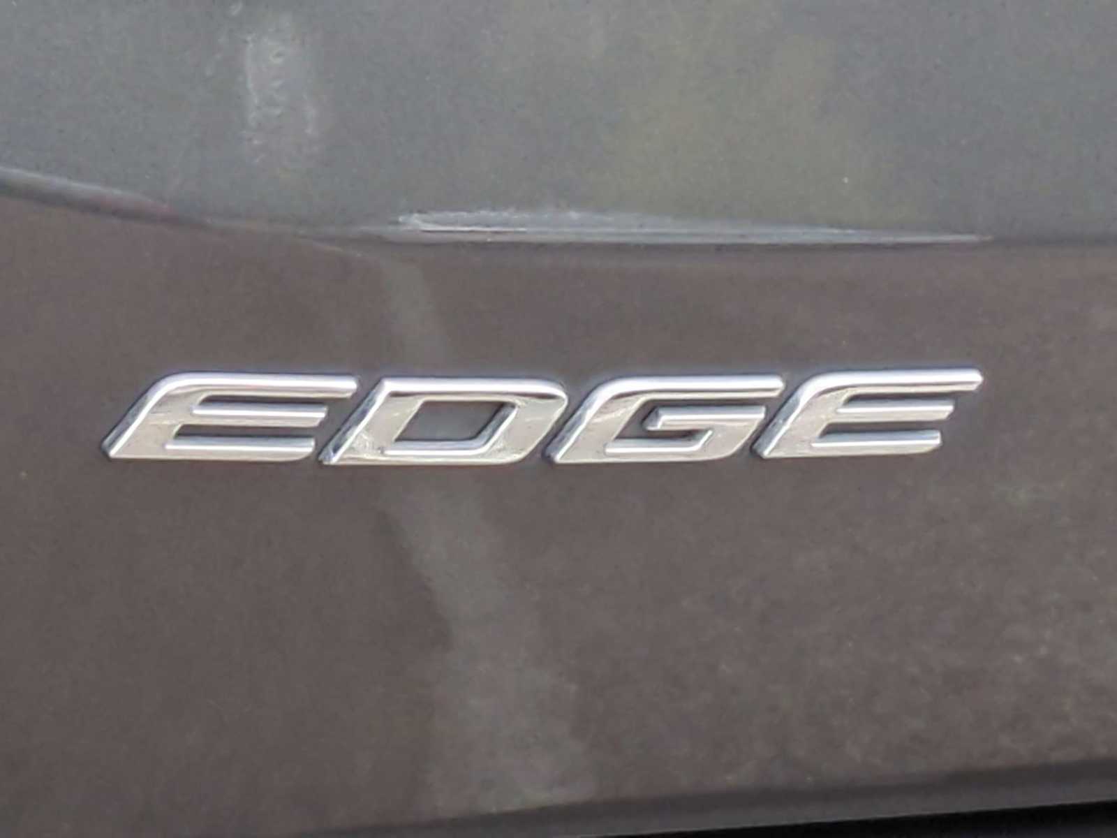 Thumbnail: 2019 Ford Edge - 14