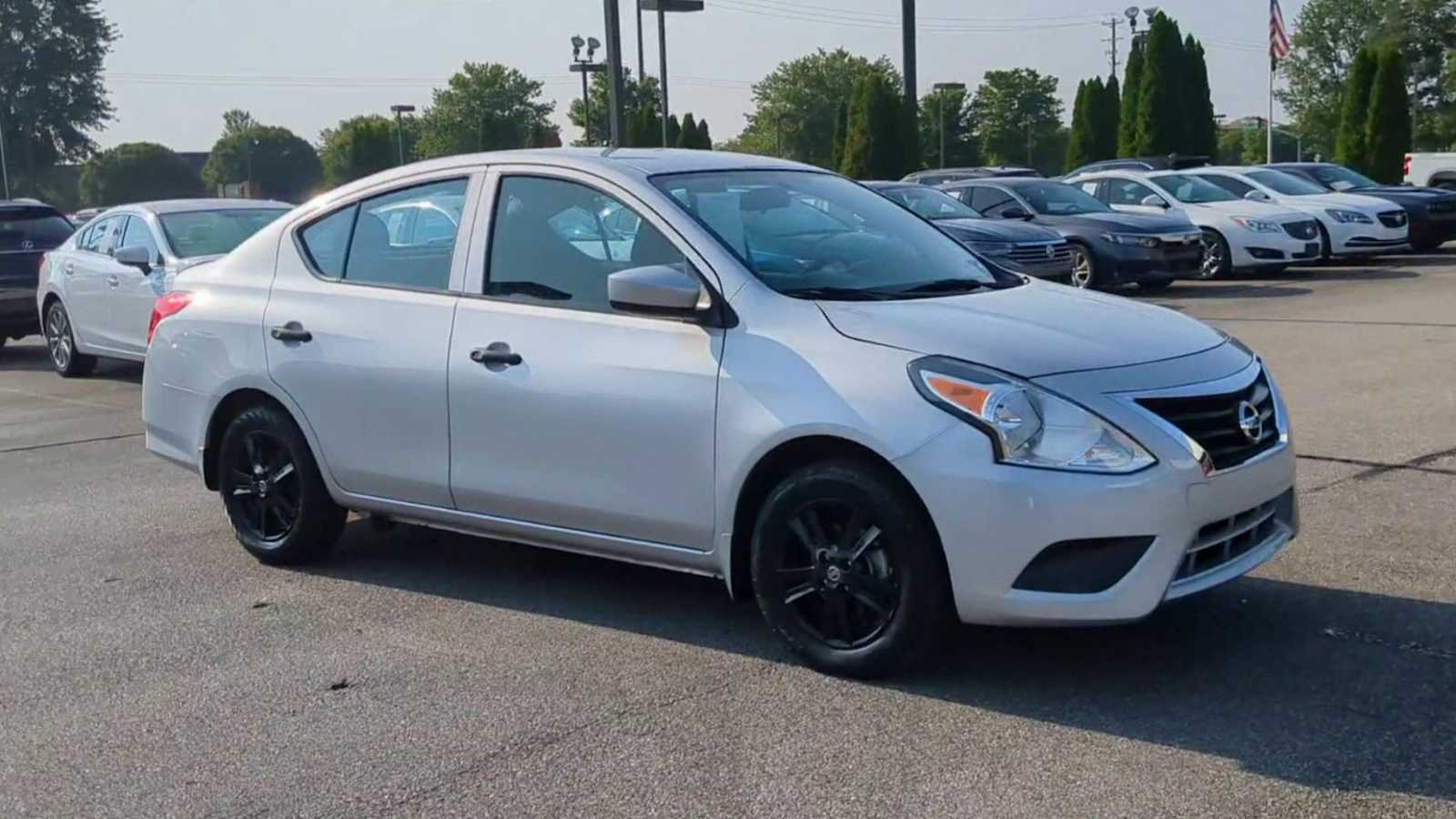 Thumbnail: 2019 Nissan Versa - 2