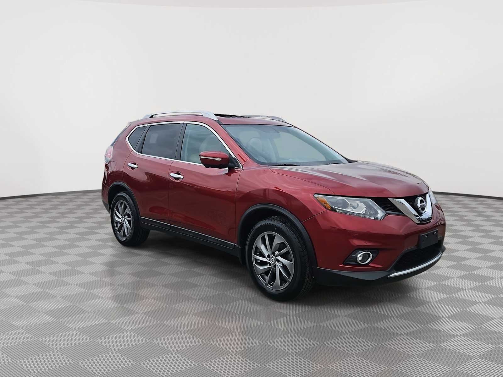 Thumbnail: 2015 Nissan Rogue - 2