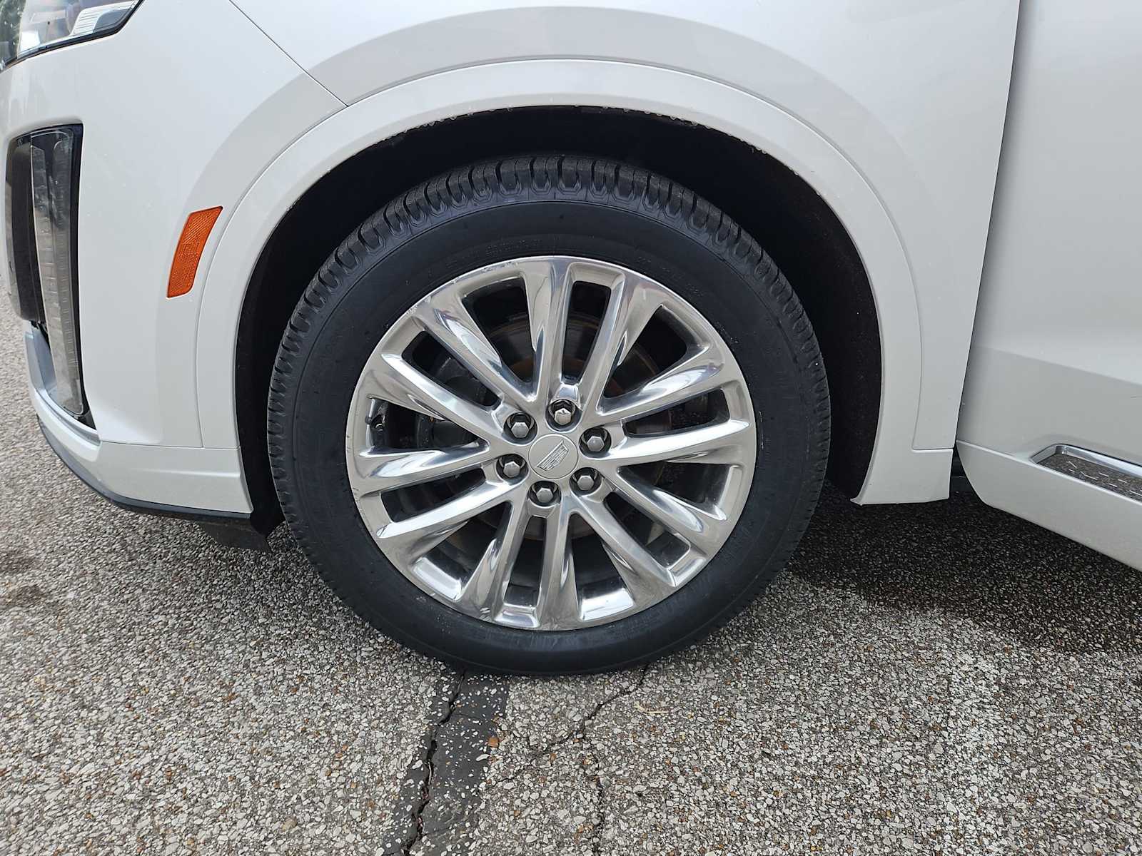 Thumbnail: 2020 Cadillac XT6 - 14
