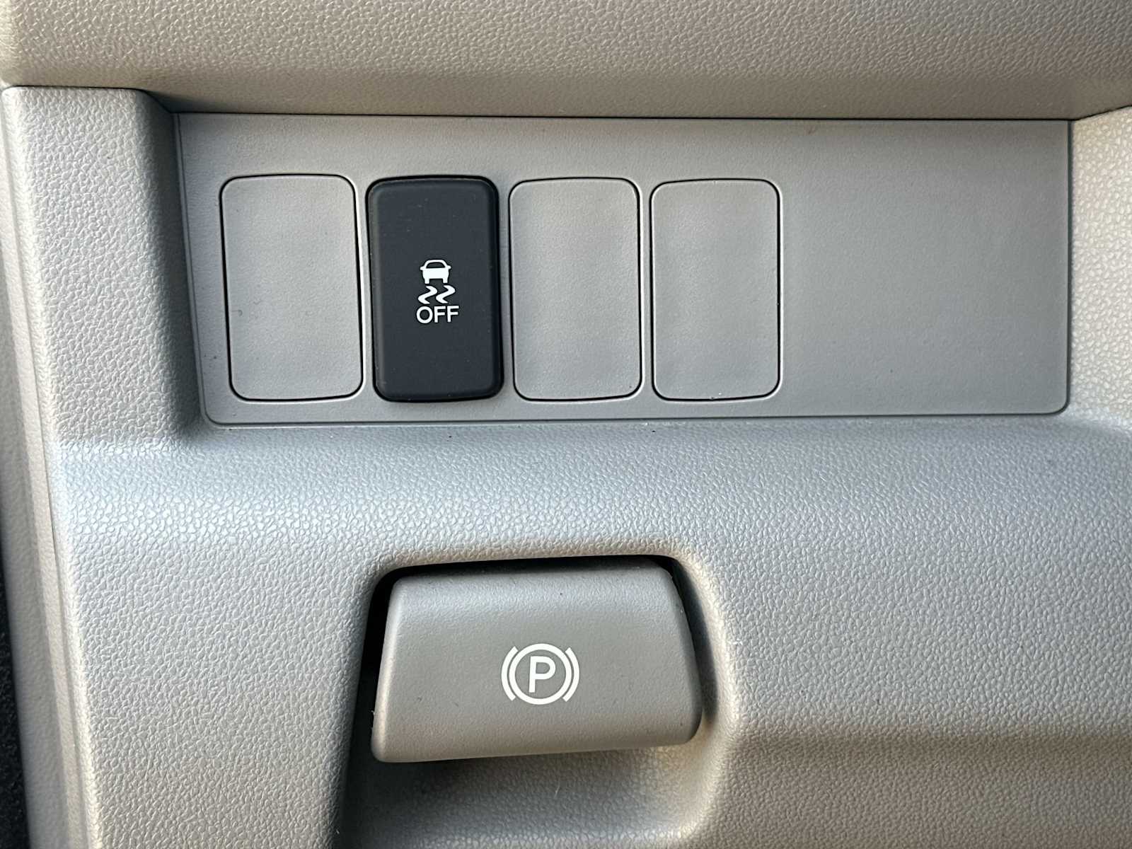 Thumbnail: 2013 Honda Pilot - 18