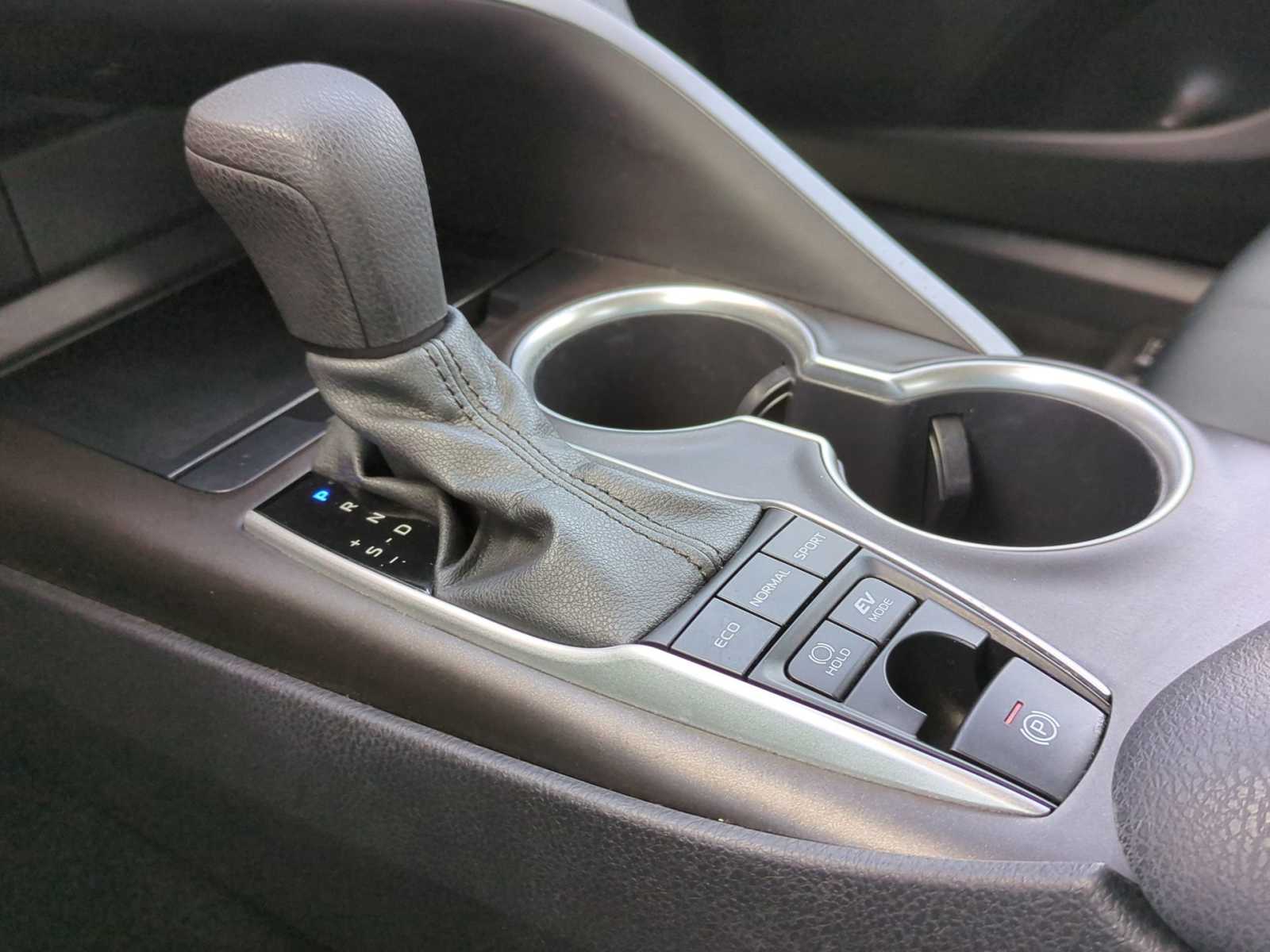 Thumbnail: 2021 Toyota Camry - 30