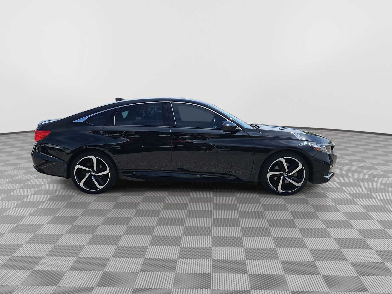 Thumbnail: 2021 Honda Accord - 16