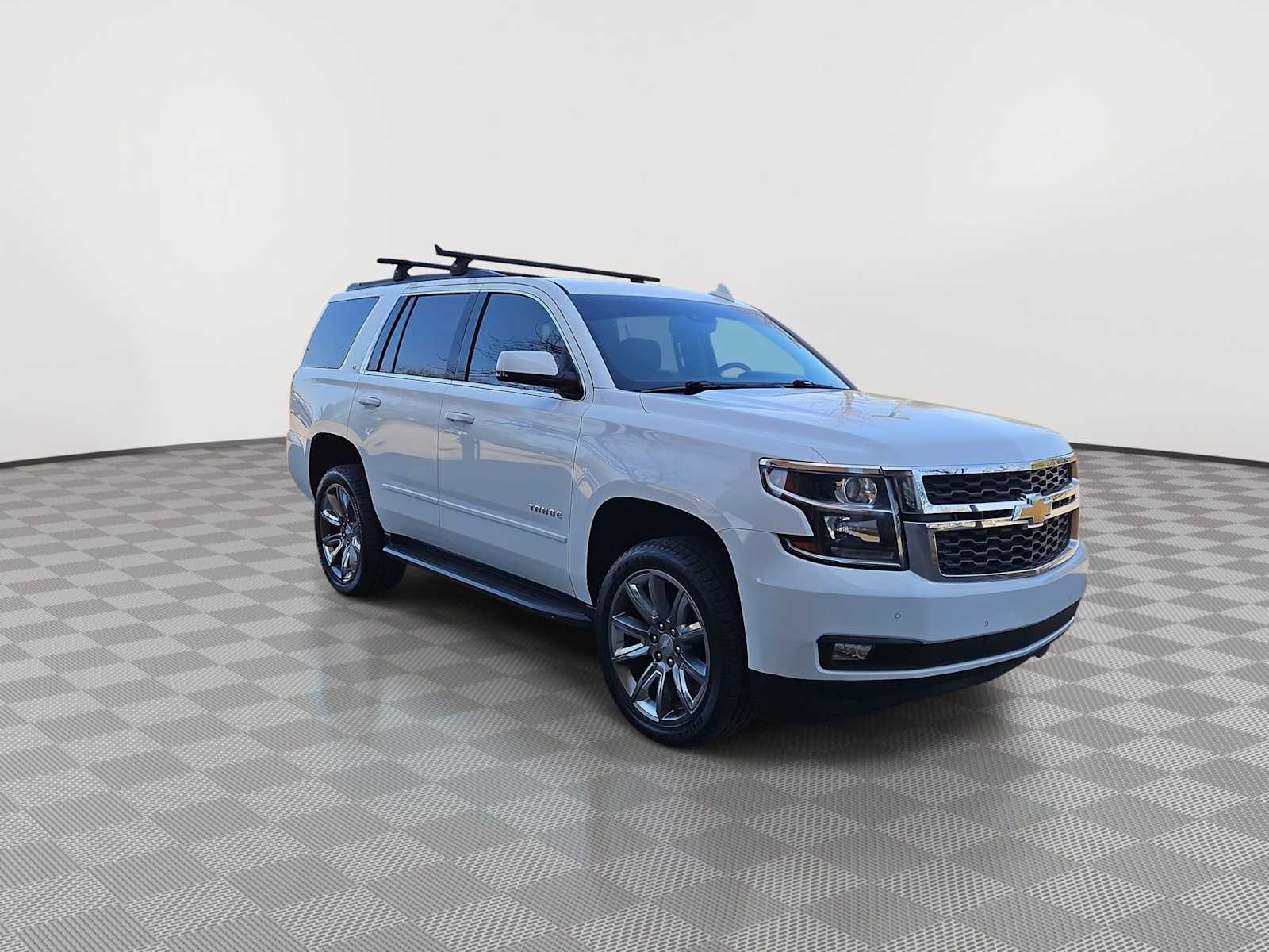 Thumbnail: 2018 Chevrolet Tahoe - 2