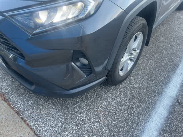 Thumbnail: 2020 Toyota RAV4 - 10