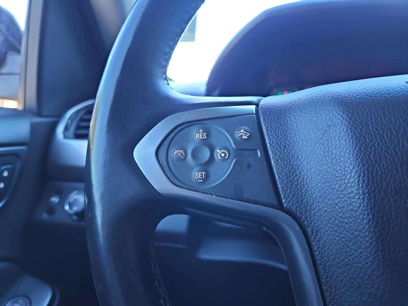 Thumbnail: 2017 Chevrolet Tahoe - 23