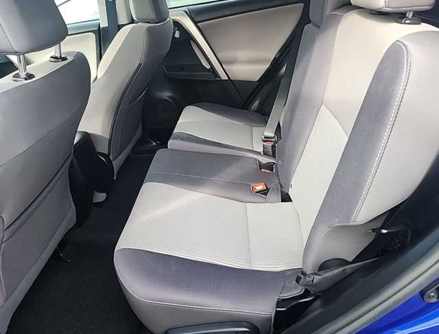 Thumbnail: 2015 Toyota RAV4 - 5