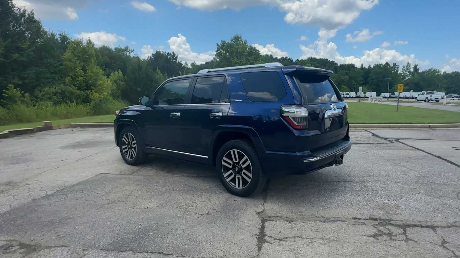 Thumbnail: 2015 Toyota 4Runner - 6