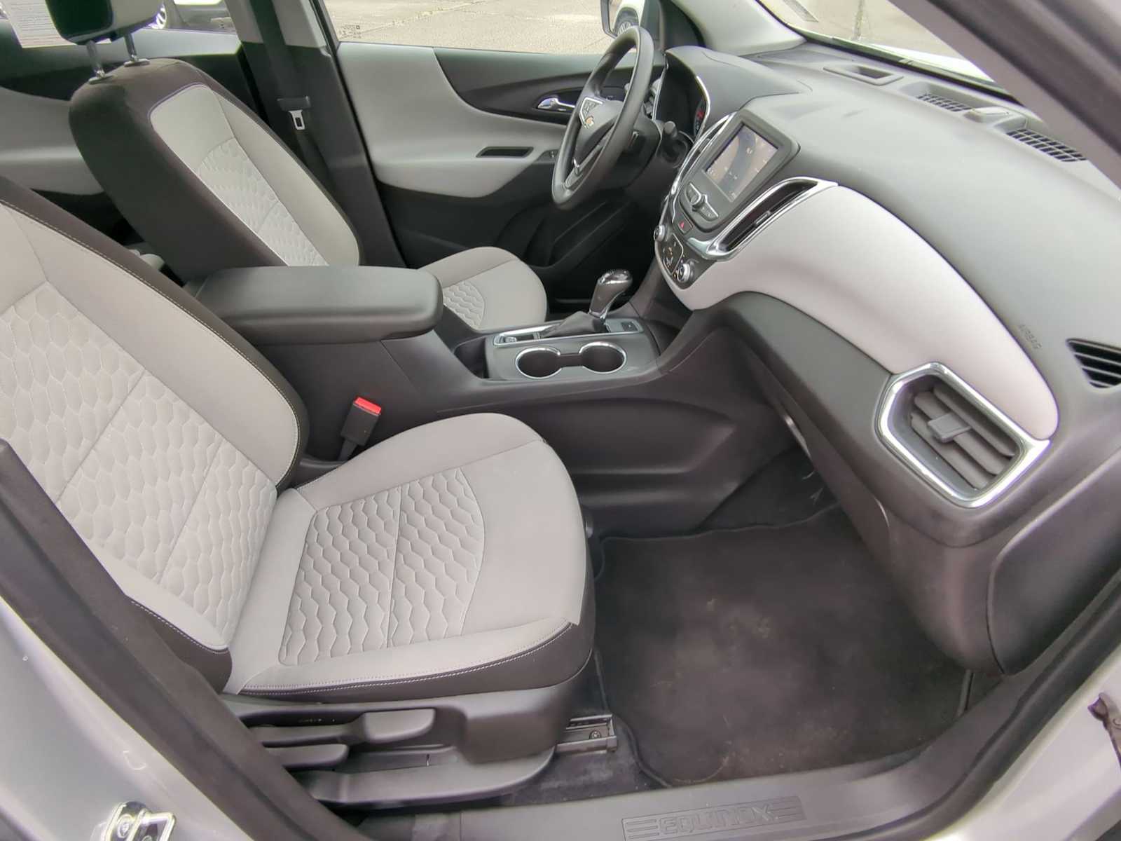 Thumbnail: 2020 Chevrolet Equinox - 26