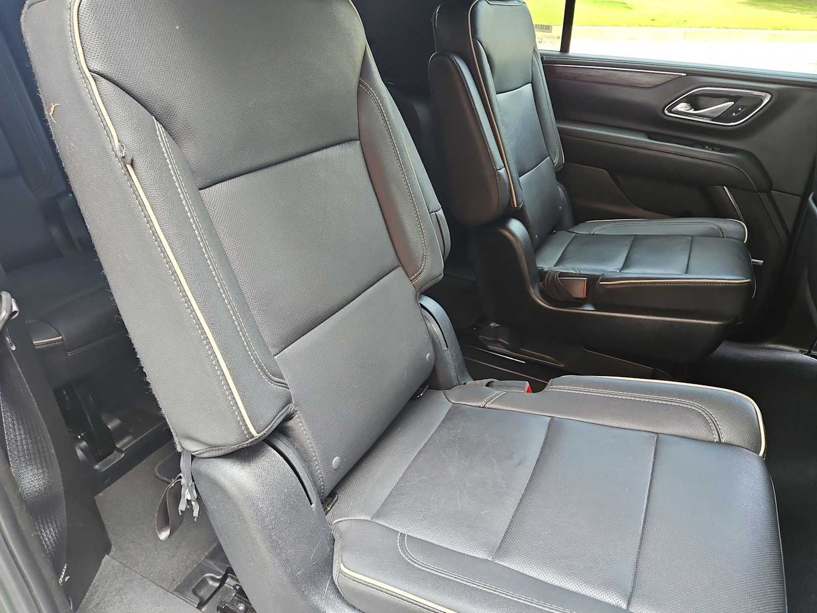 Thumbnail: 2023 Chevrolet Suburban - 21