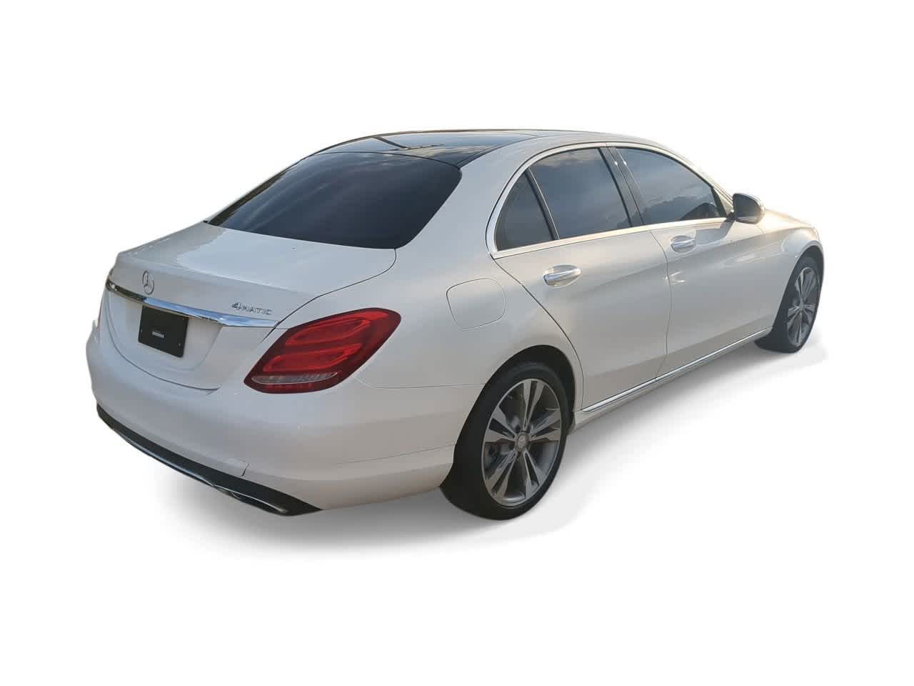 Thumbnail: 2015 Mercedes-Benz C-Class - 8