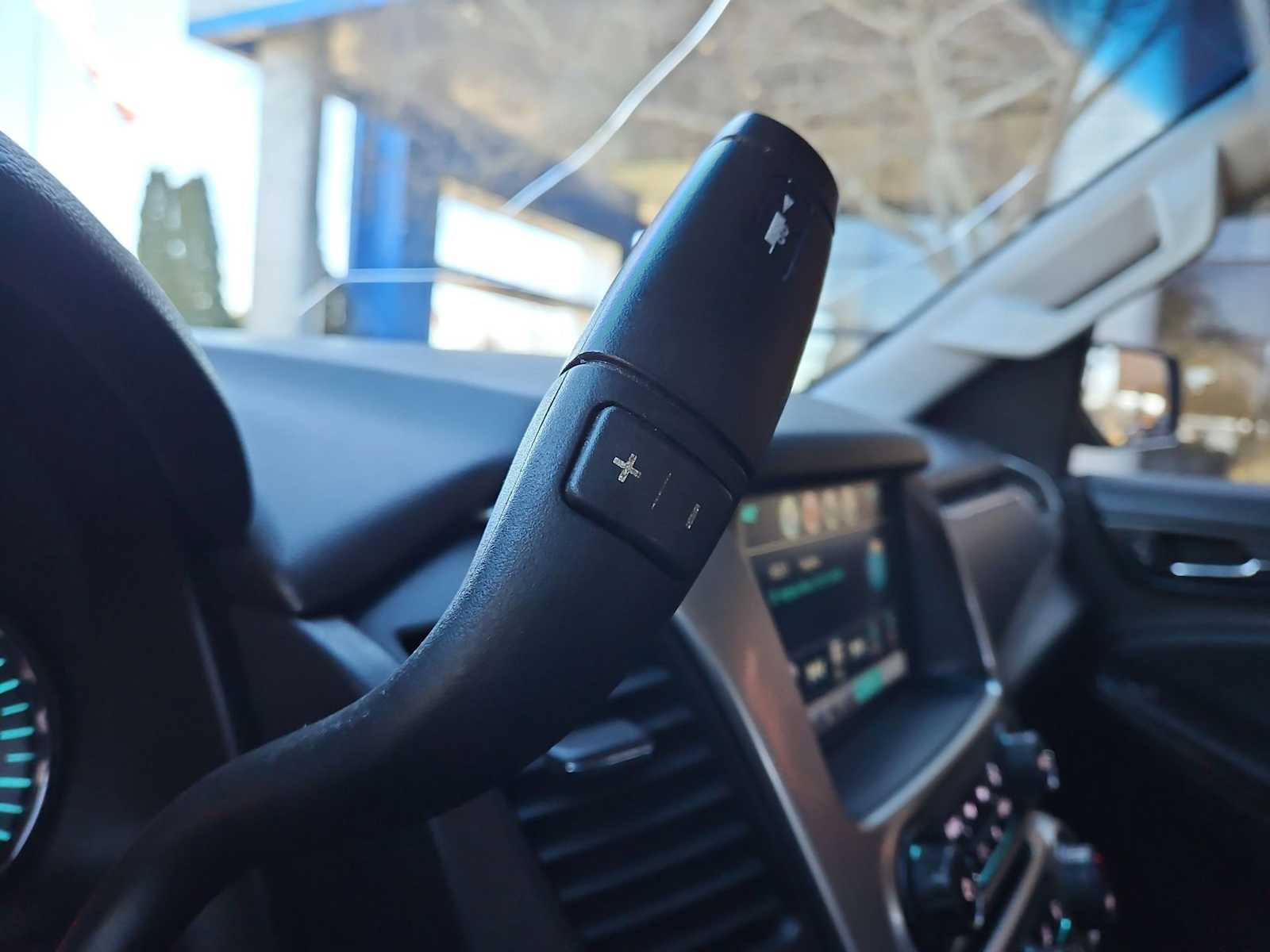 Thumbnail: 2017 Chevrolet Tahoe - 31