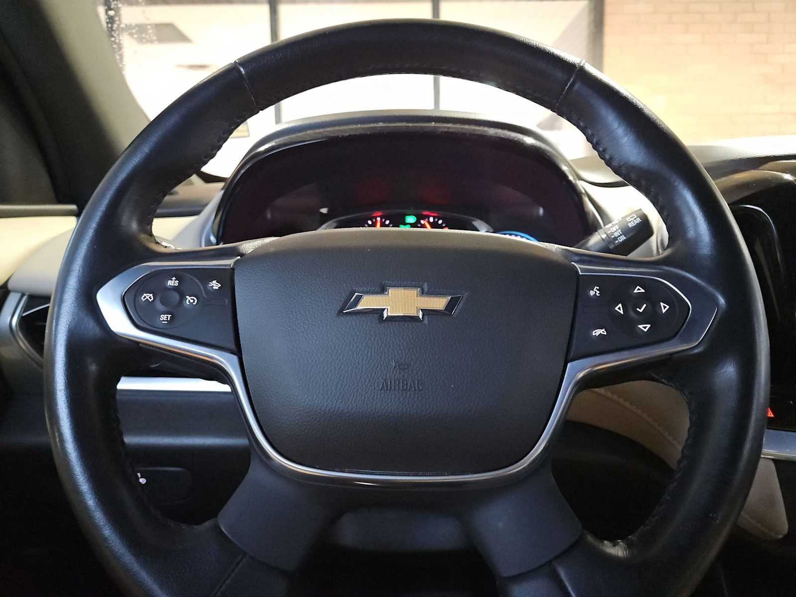 Thumbnail: 2022 Chevrolet Traverse - 23