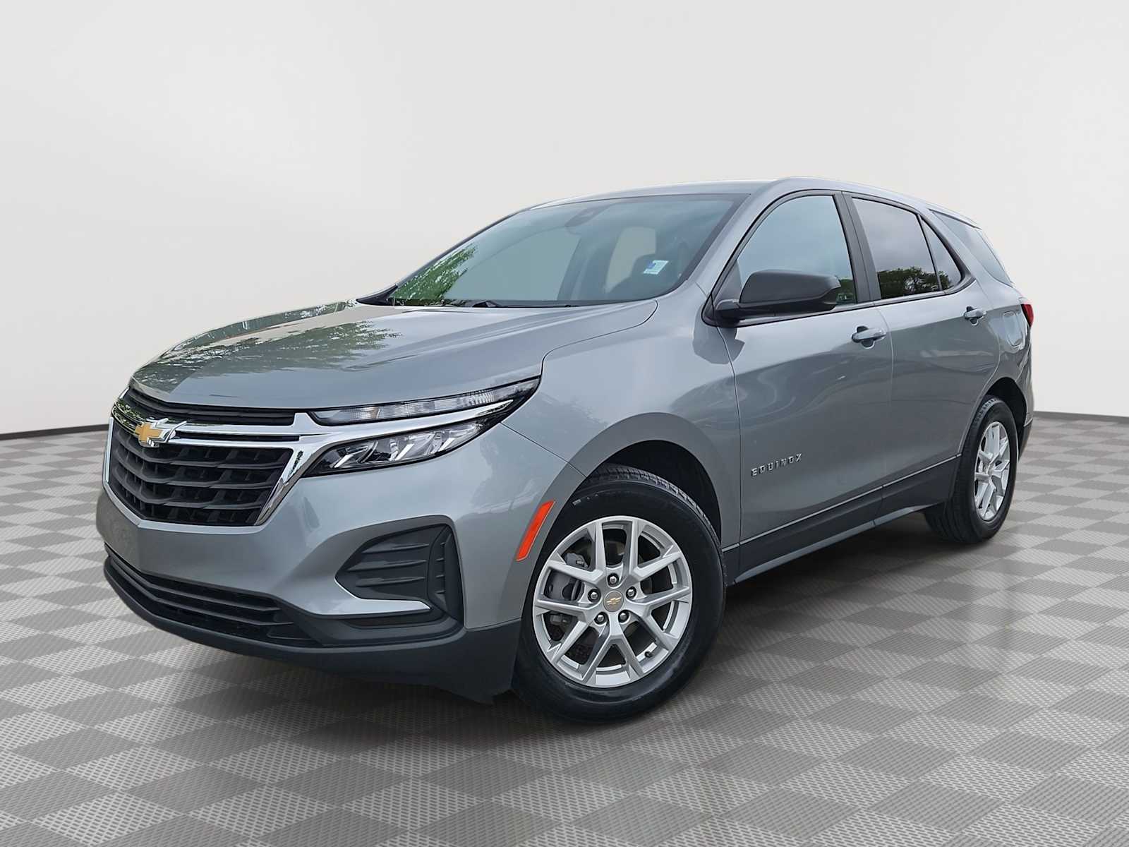 Thumbnail: 2023 Chevrolet Equinox - 1