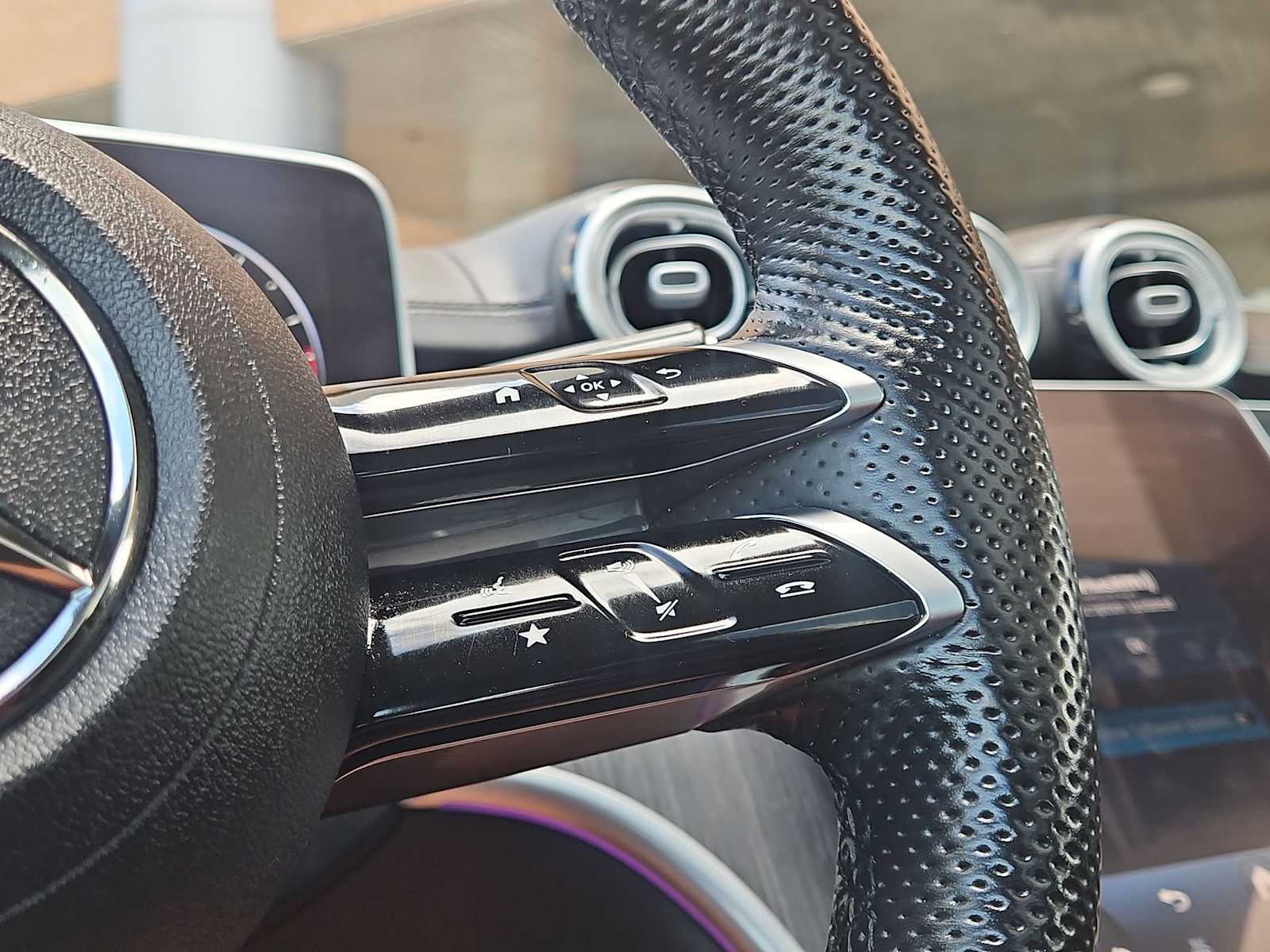 Thumbnail: 2023 Mercedes-Benz C-Class - 26