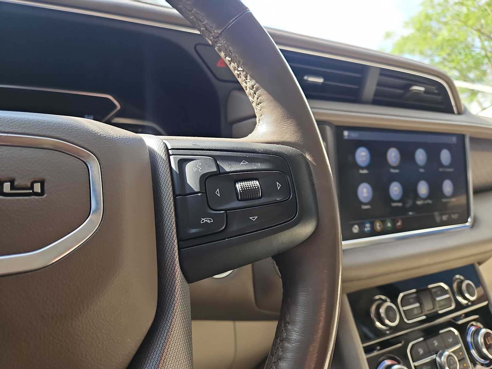 Thumbnail: 2021 GMC Yukon - 41